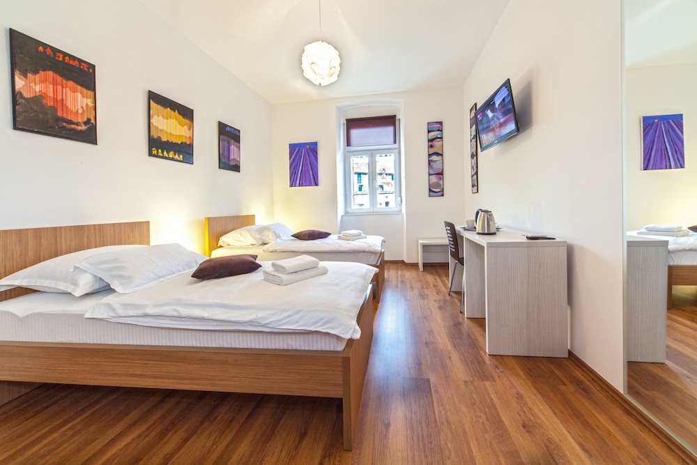Marmontova Luxury Rooms 8/46