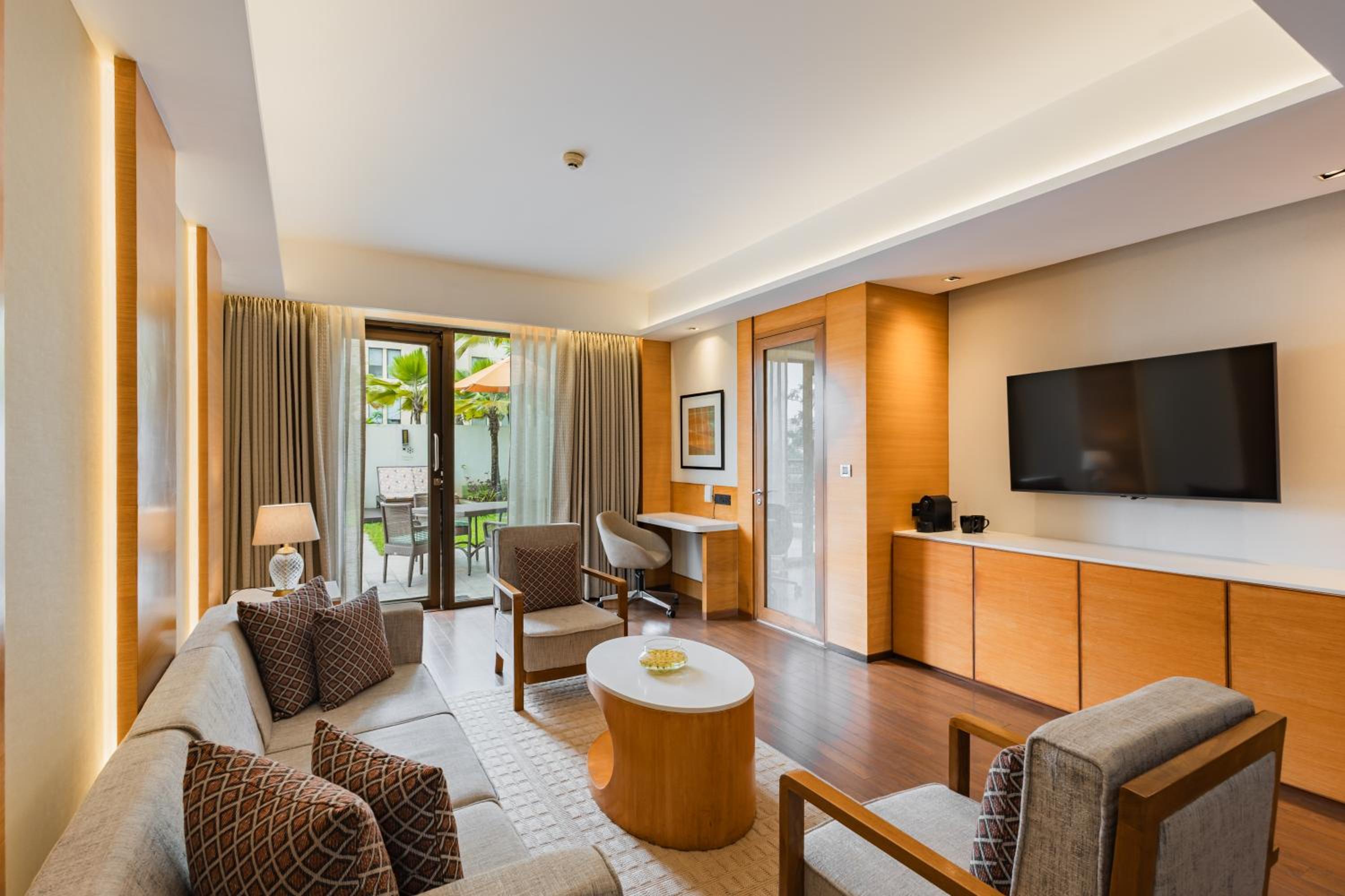 Garden Suite, King Bed