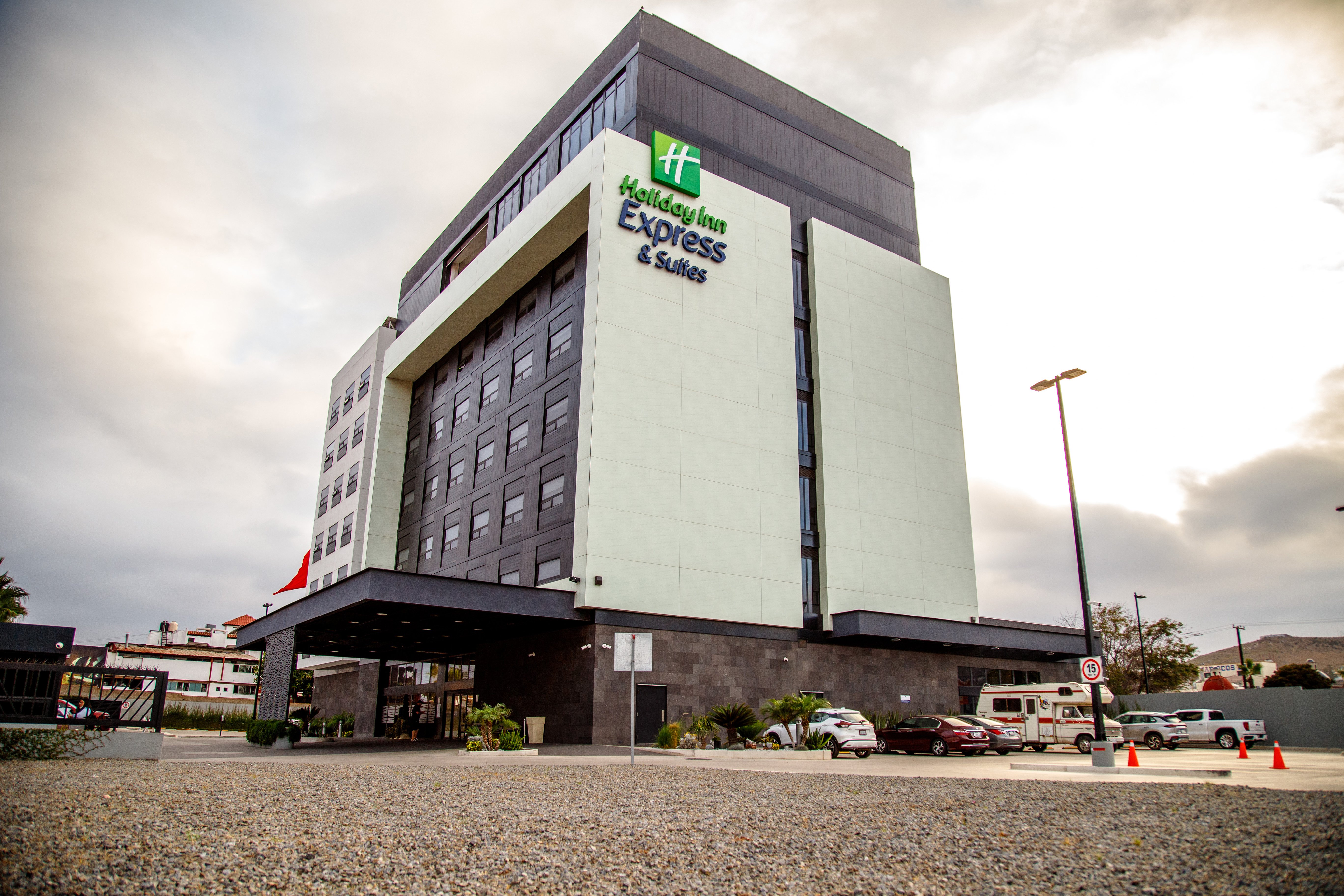 Holiday Inn Express And Suites Ensenada Centro 2/36