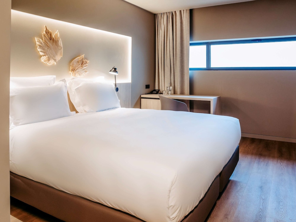 Mercure Fatima 27/68