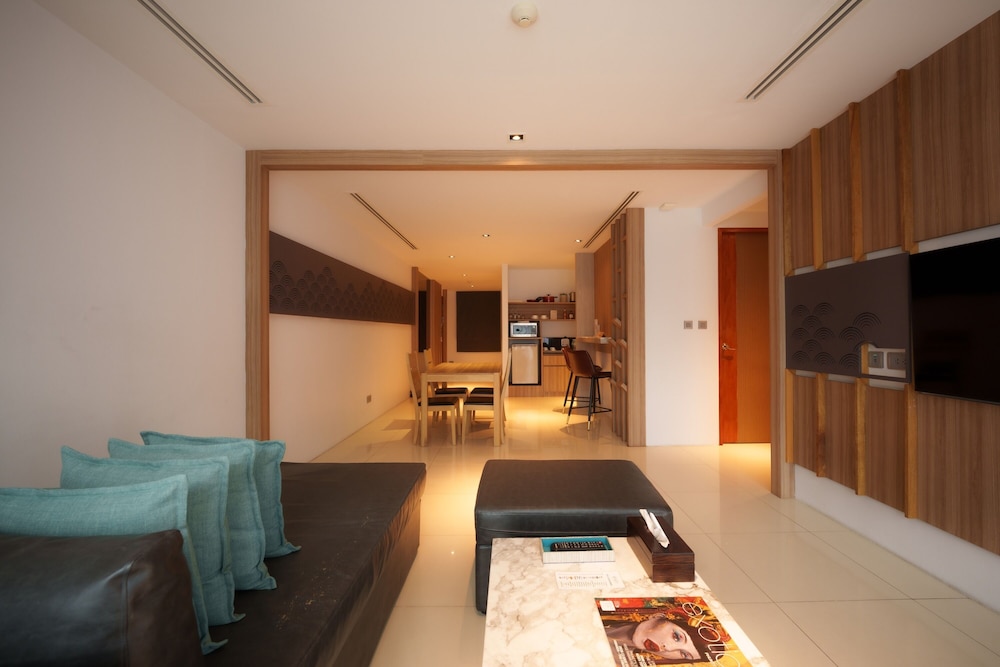 Kudo Hotel & Beach Club (Adults Only) 30/50
