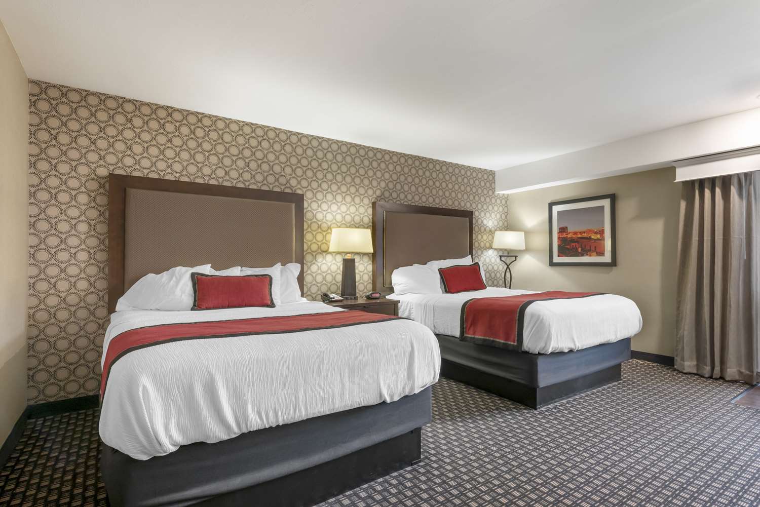 Room, 2 Queen Beds, Pool Side
