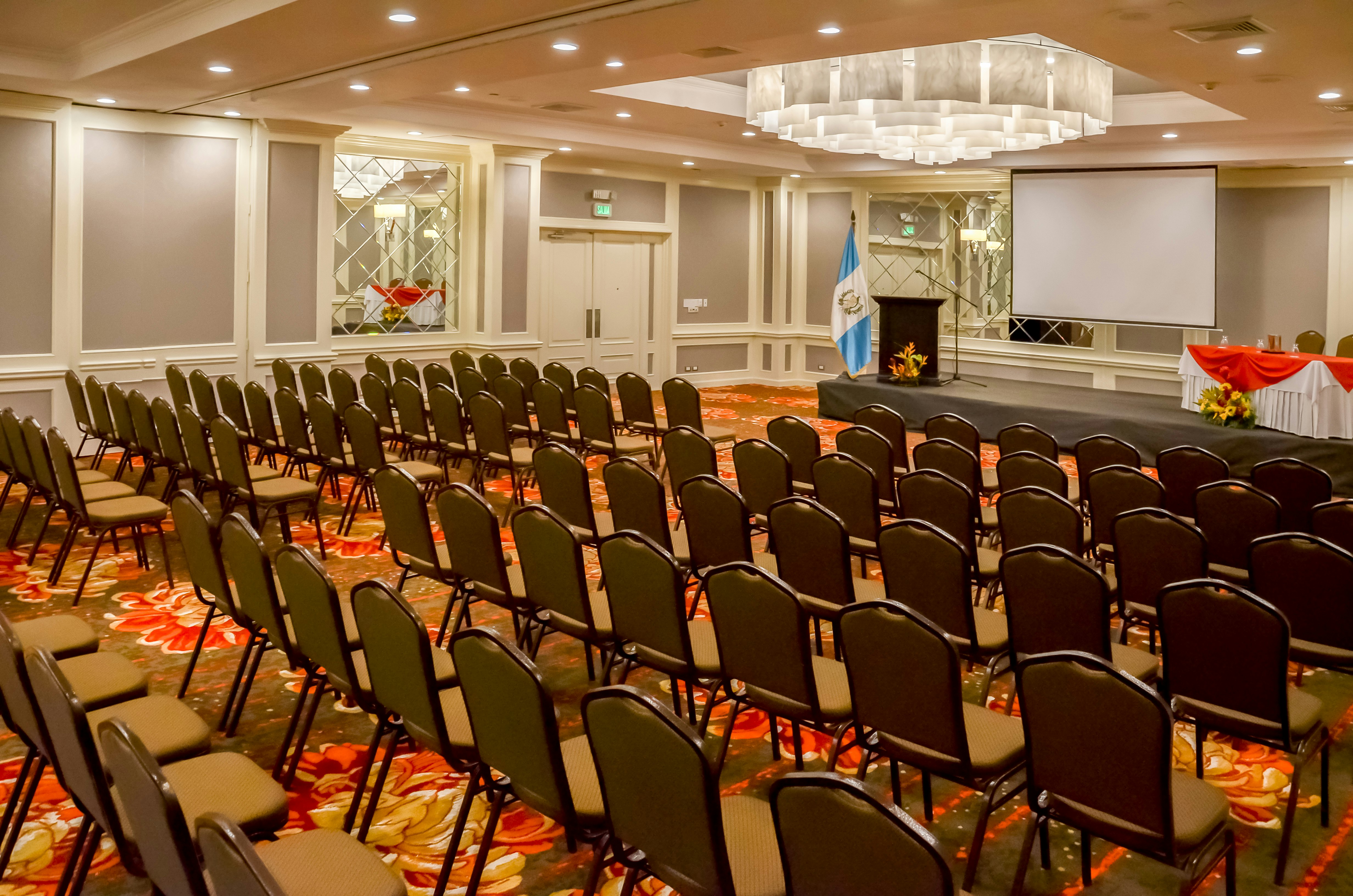 Hilton Garden Inn Guatemala City 44/58