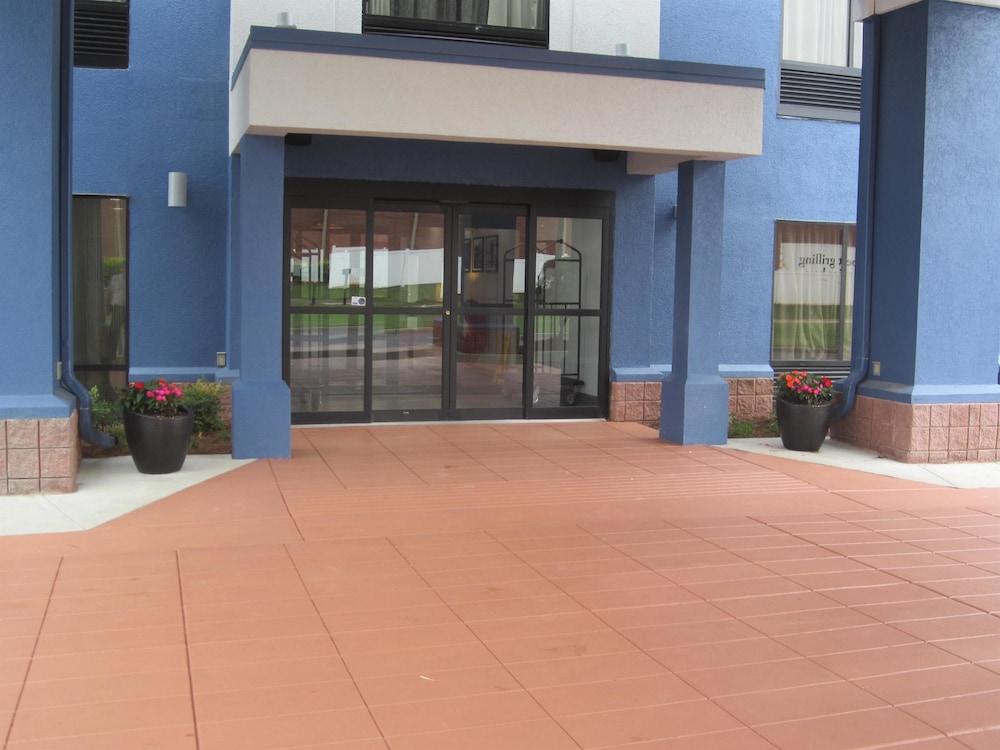 Comfort Inn & Suites Carrollton, GA 9/40
