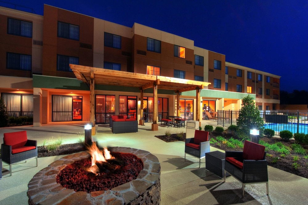 Courtyard Marriott Johnson City 4/59