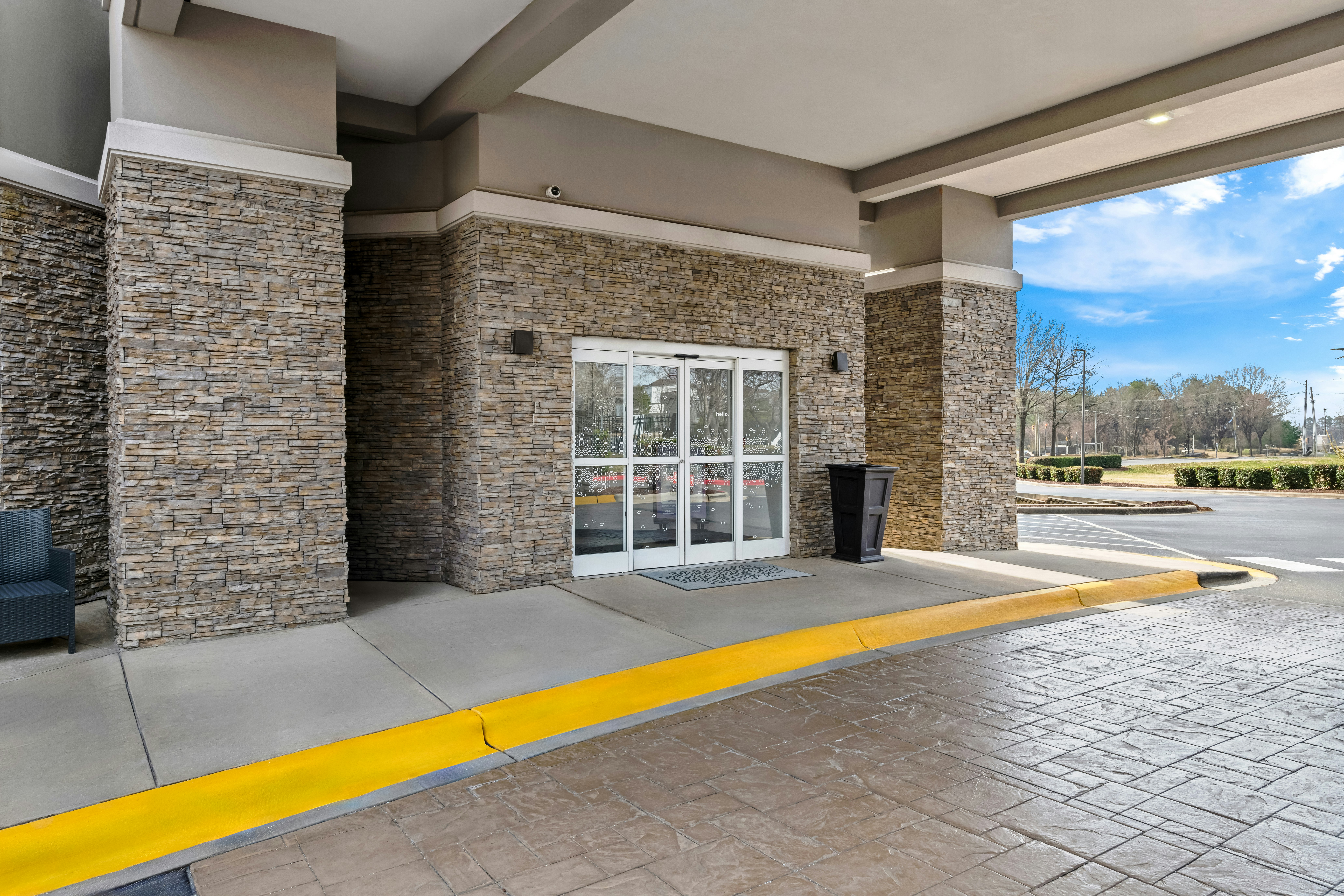 Hampton Inn and Suites Charlotte Airport 53/63