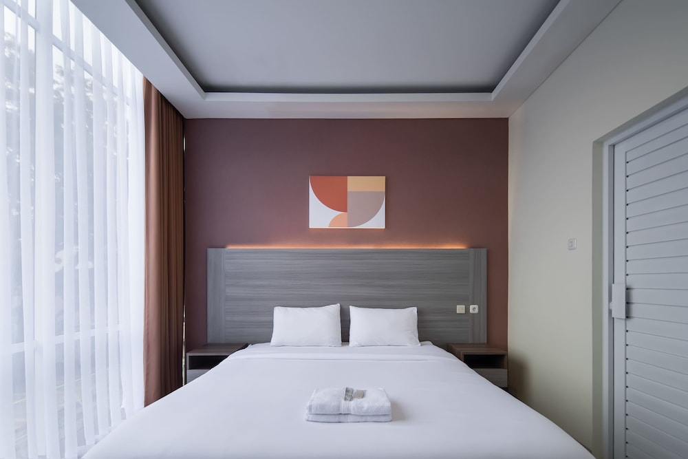 Superior, Queen Bed