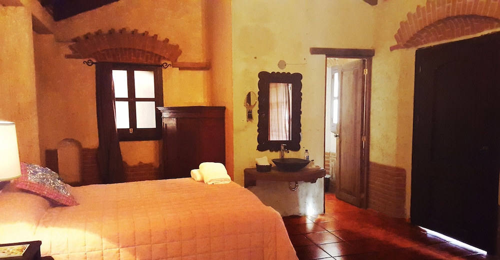 Naif Boutique Hotel & Gallery 19/68
