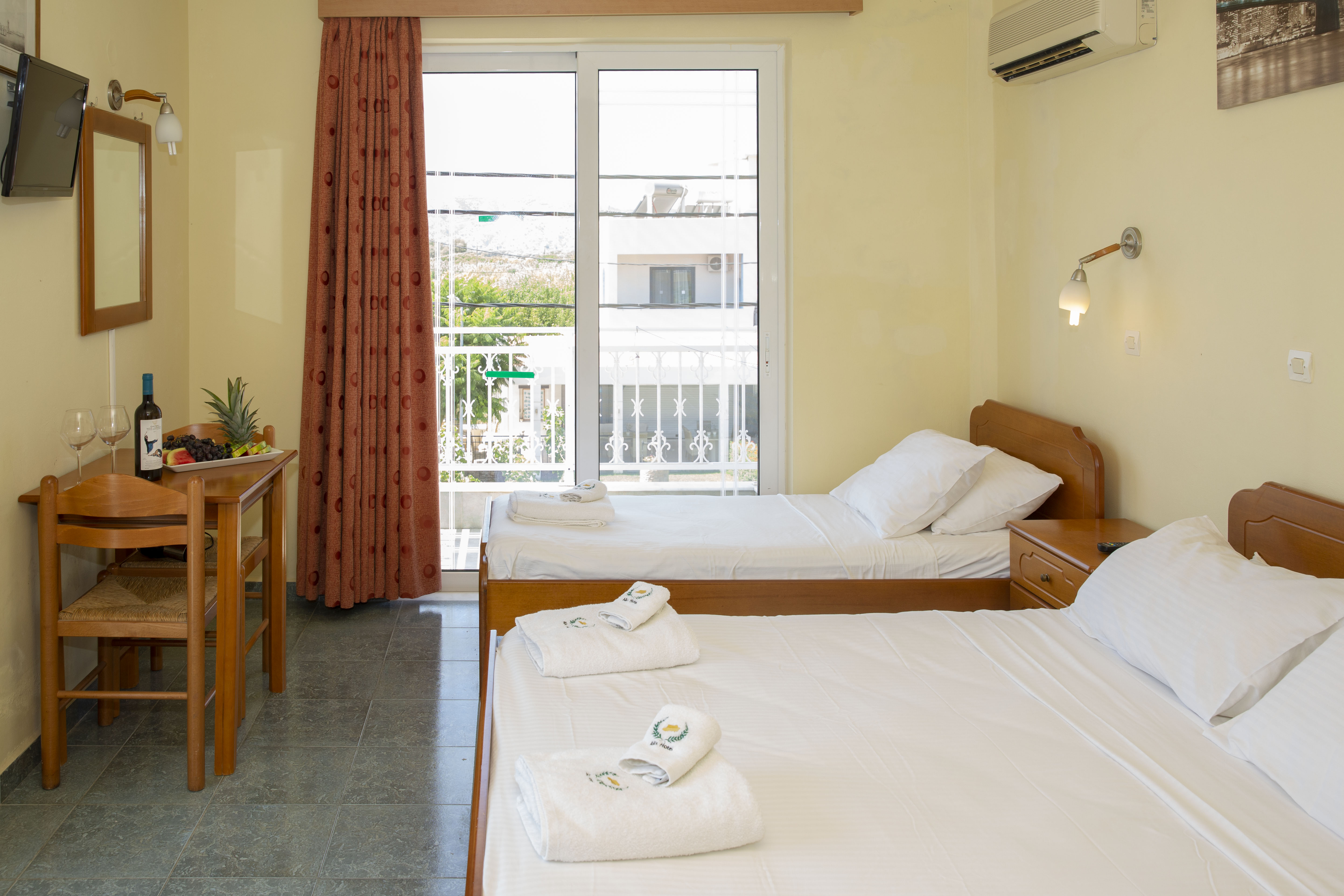 DOUBLE ROOM ECONOMY
