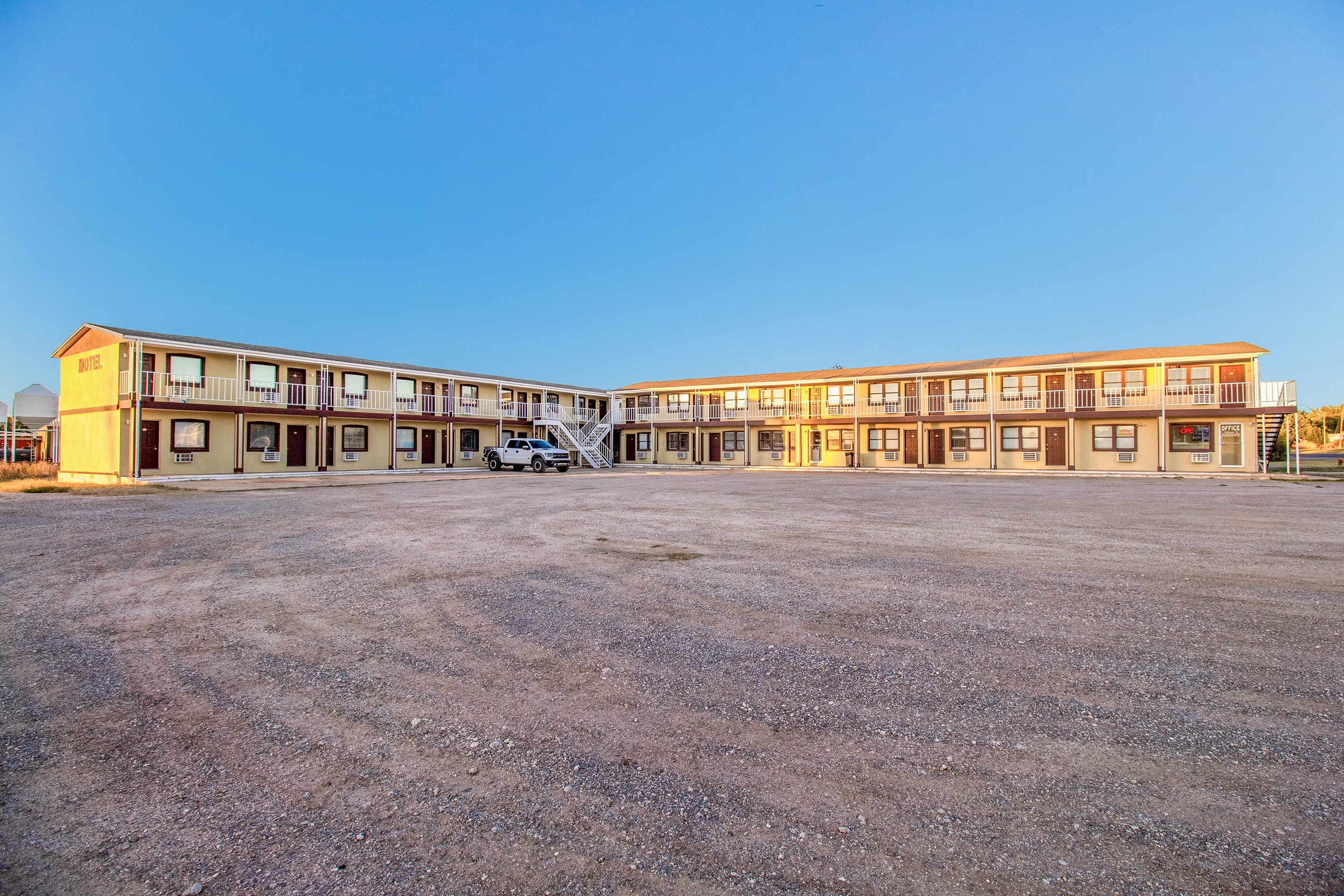 Crossroads Motel Seiling US 60 27/29