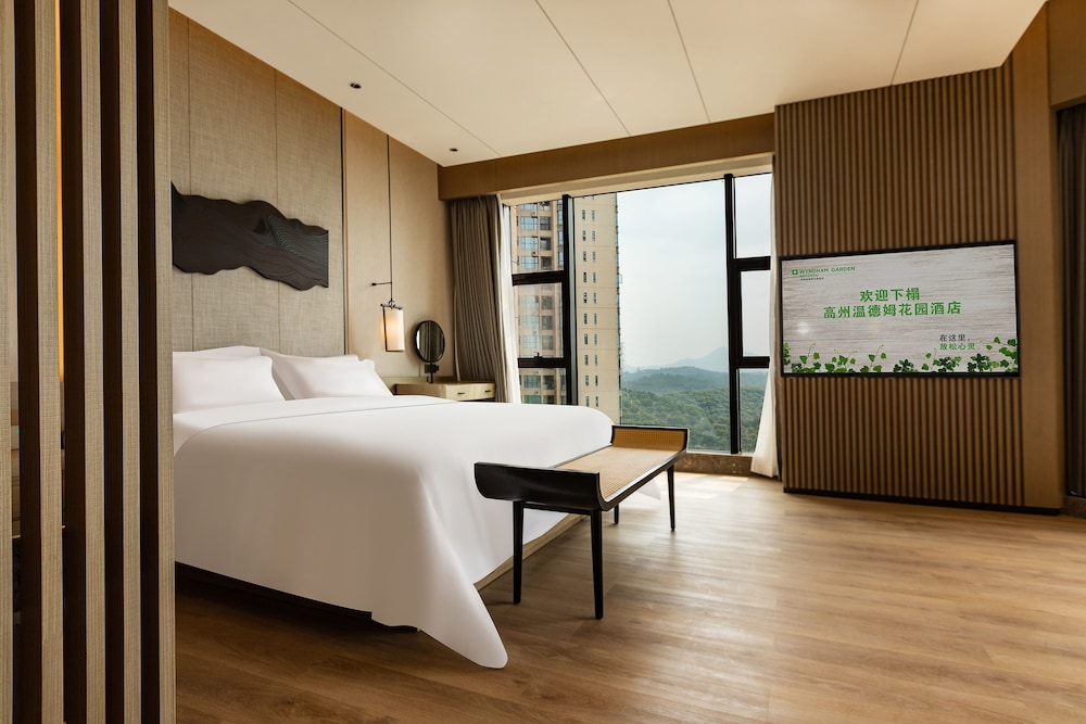 جناح ديلوكس بسرير كينج بإطلالة على الجبل، Wyndham Garden Gaozhou 3/3