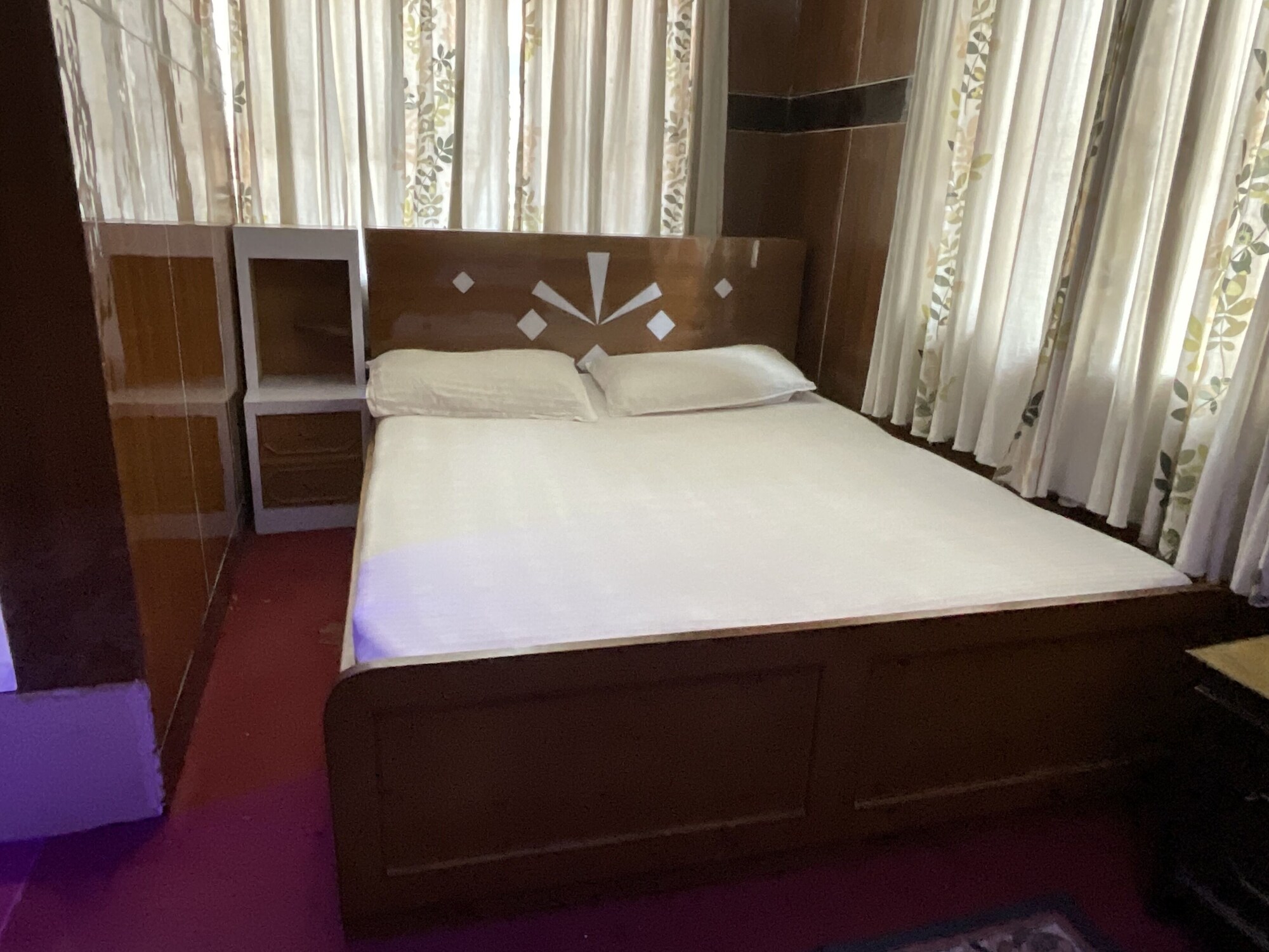 STANDARD, DOUBLE OR TWIN BED