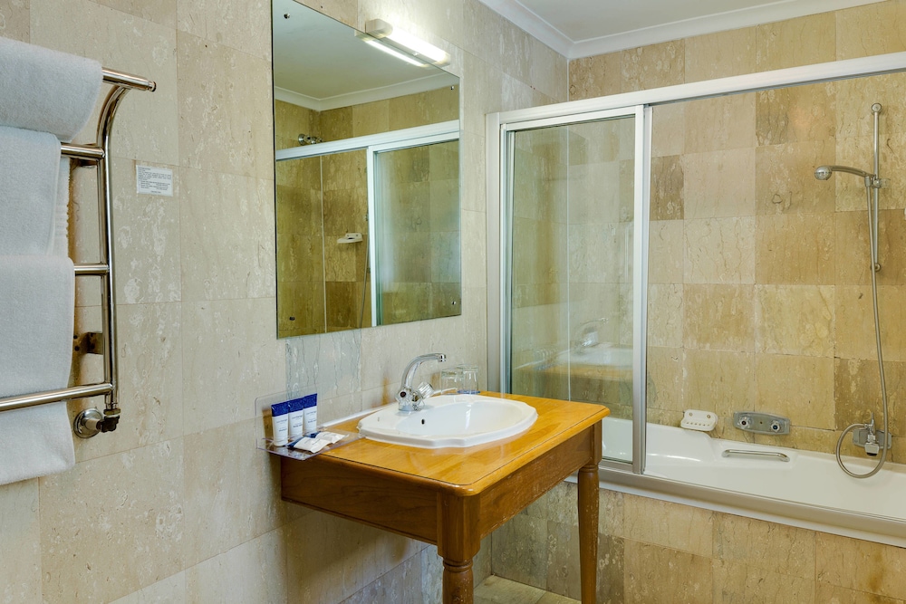 Protea Hotel By Marriott Stellenbosch Dorpshuis Spa 16/44