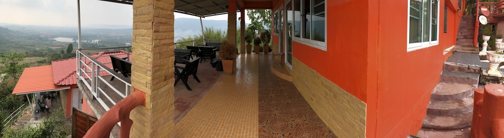 Seemok Resort 6/50