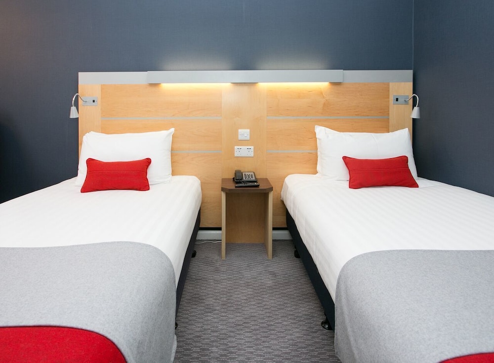 غرفة قياسية بسريرين منفصلين، Holiday Inn Express Antrim 3/5