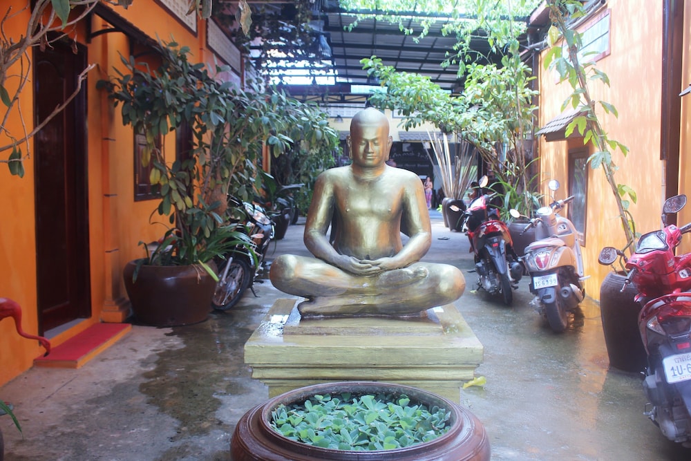 Ramchang Guesthouse 57/61