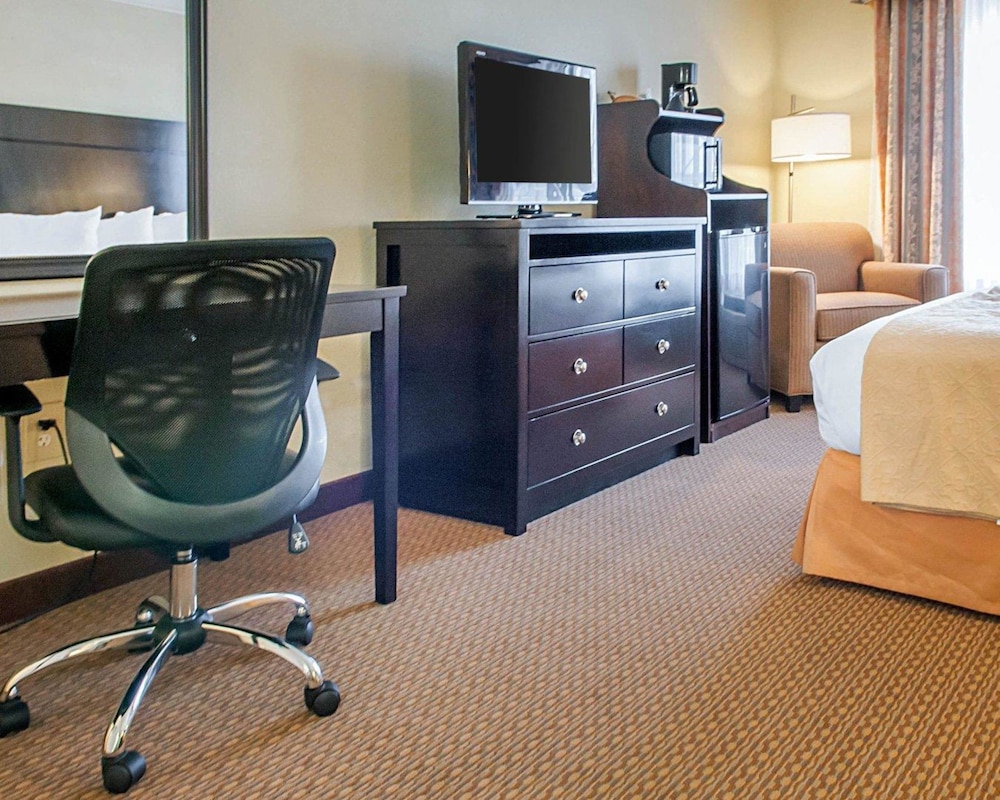 Quality Inn and Suites Gallup I-40 Exit 20 31/32