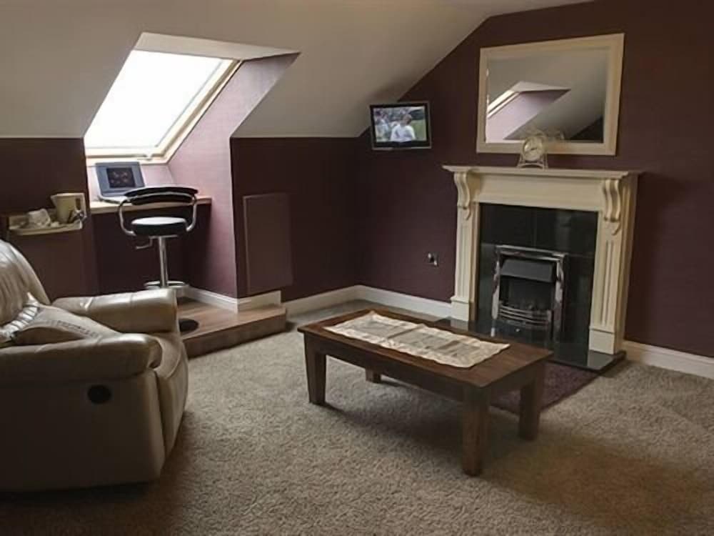 Causeway Lodge 30/50
