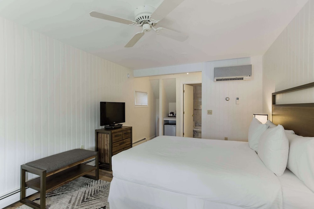 The Palmer House Resort, an Ascend Collection Hotel 15/50