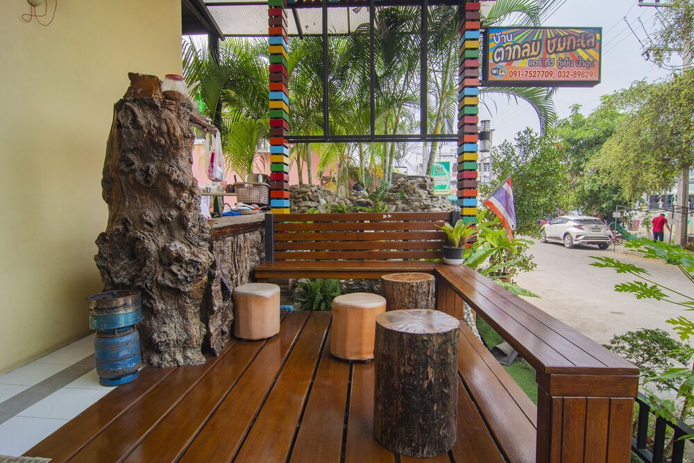 Baan Taklom Chomtalay 42/46