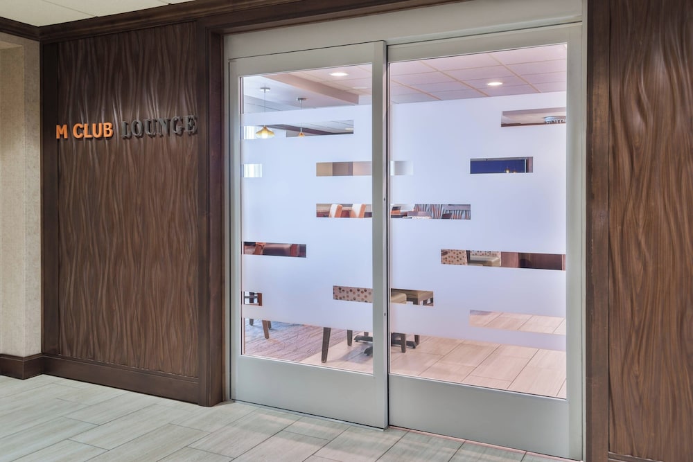 غرفة ركنية بسرير كينج، Austin Marriott North 2/2