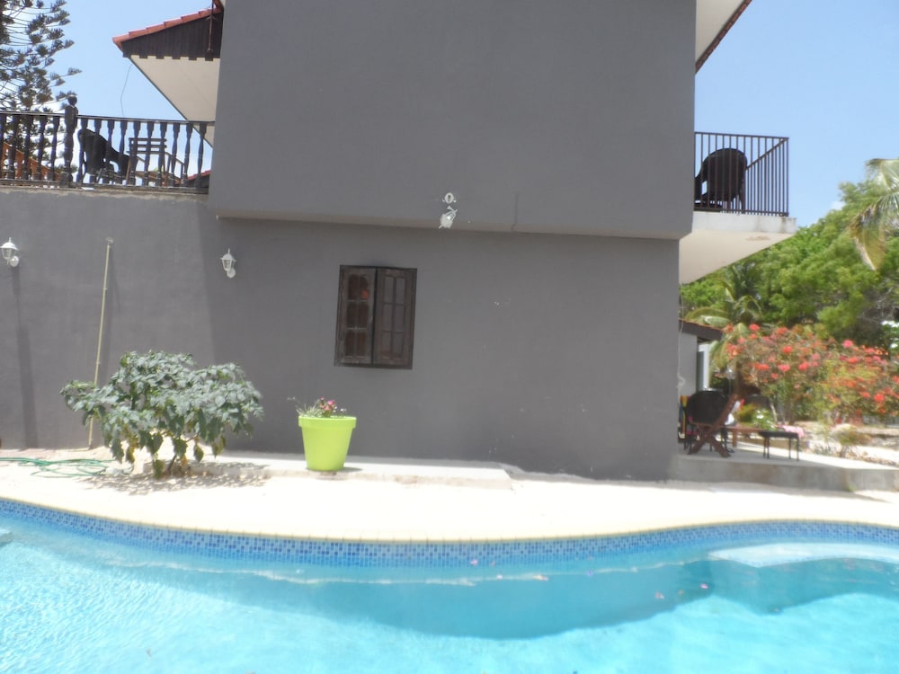 Advantage Mini Resort 34/38