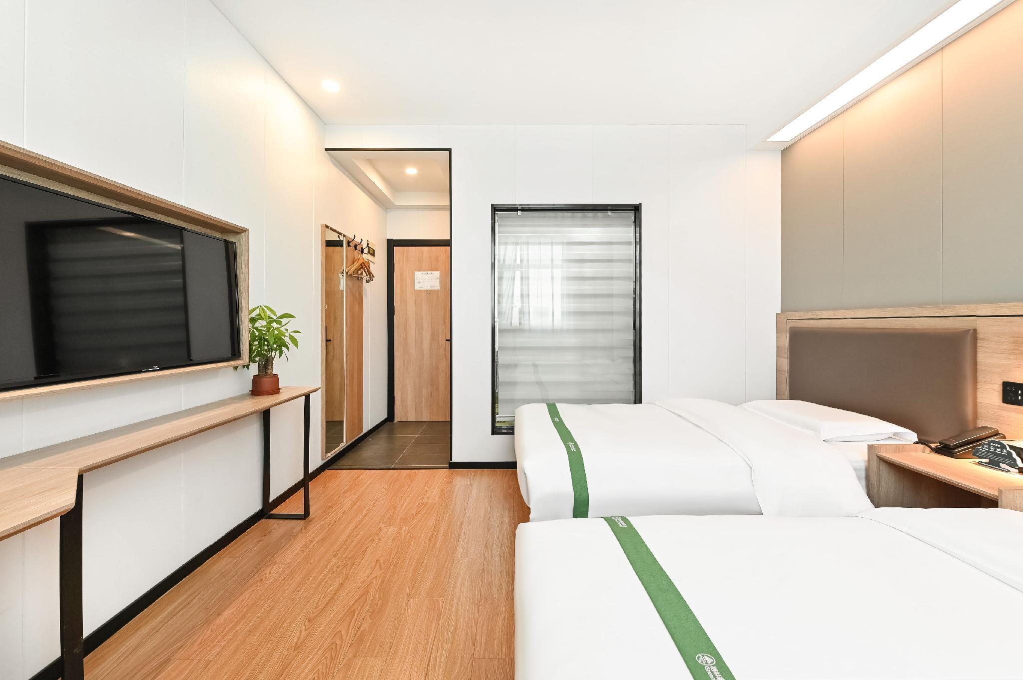 Room, Twin Beds