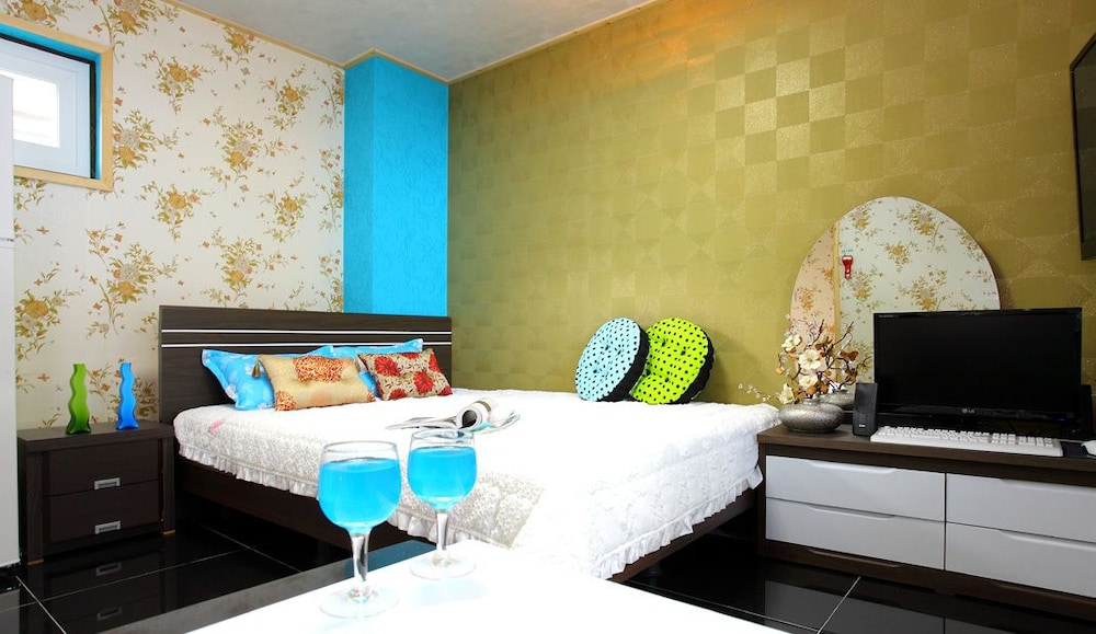 Pinky Marine Pension 16/50