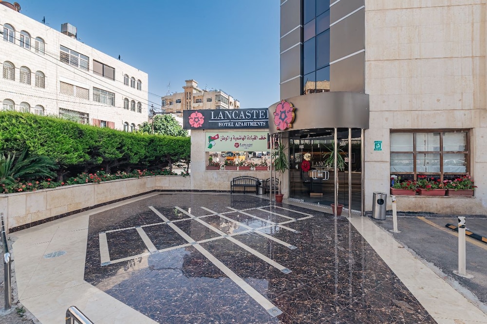 Lancaster Hotel Apartments-Gardens 39/47