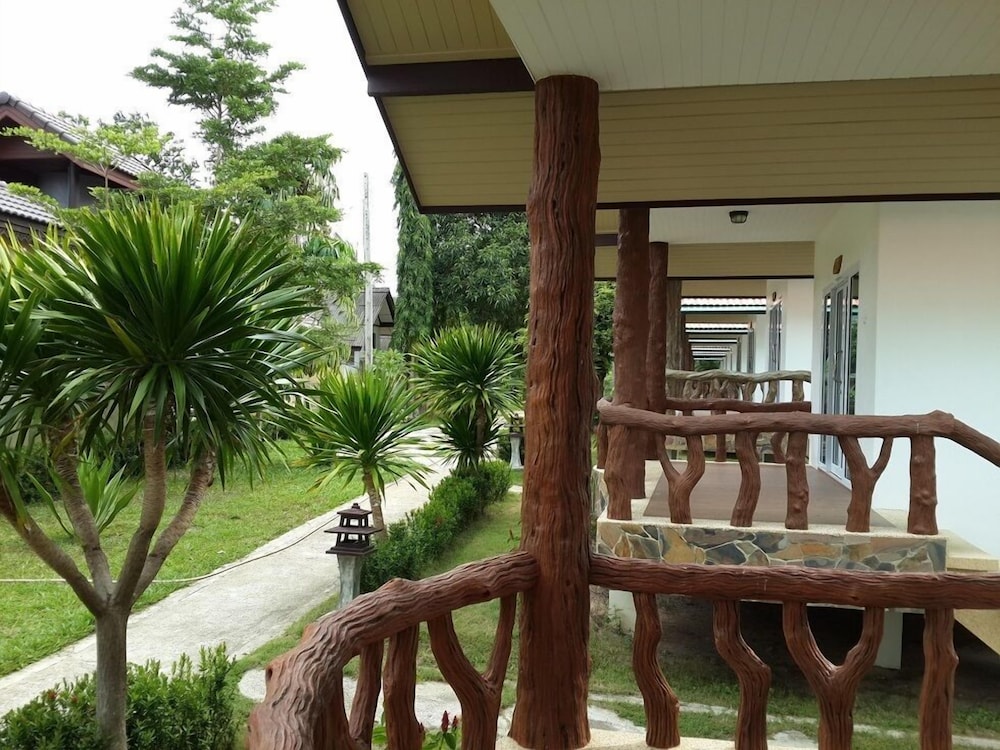 Shangrilah Bungalow 4/67