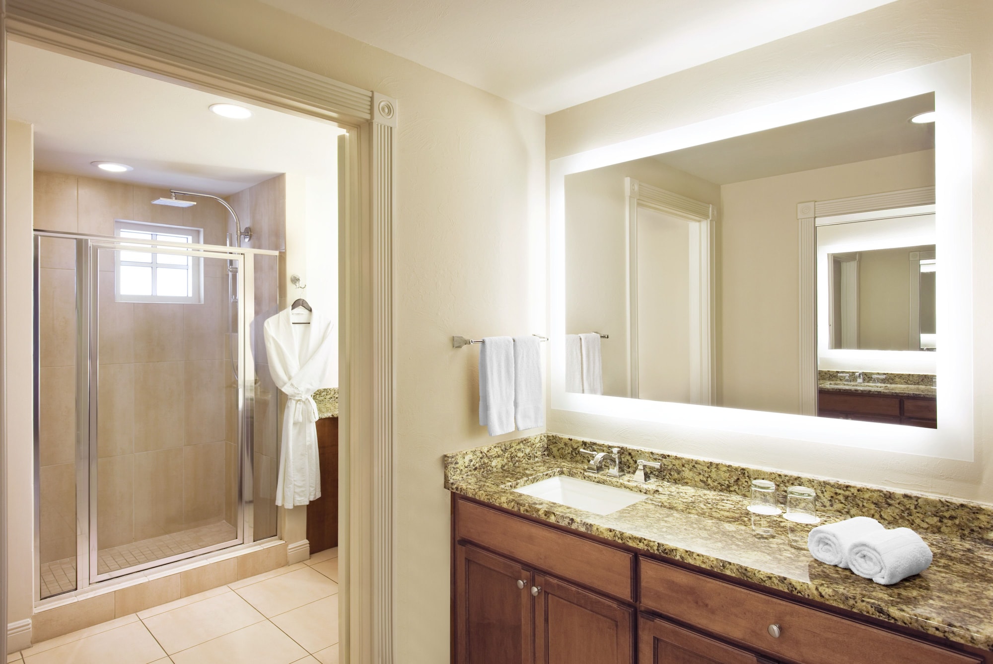 جناح بإطلالة على النهر بشرفة بغرفتي نوم، Westin Cape Coral Resort Formely the Resort At Marina Village 4/8