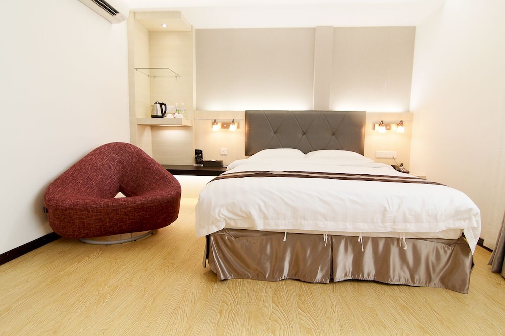 Kingsley Hotel 23/42