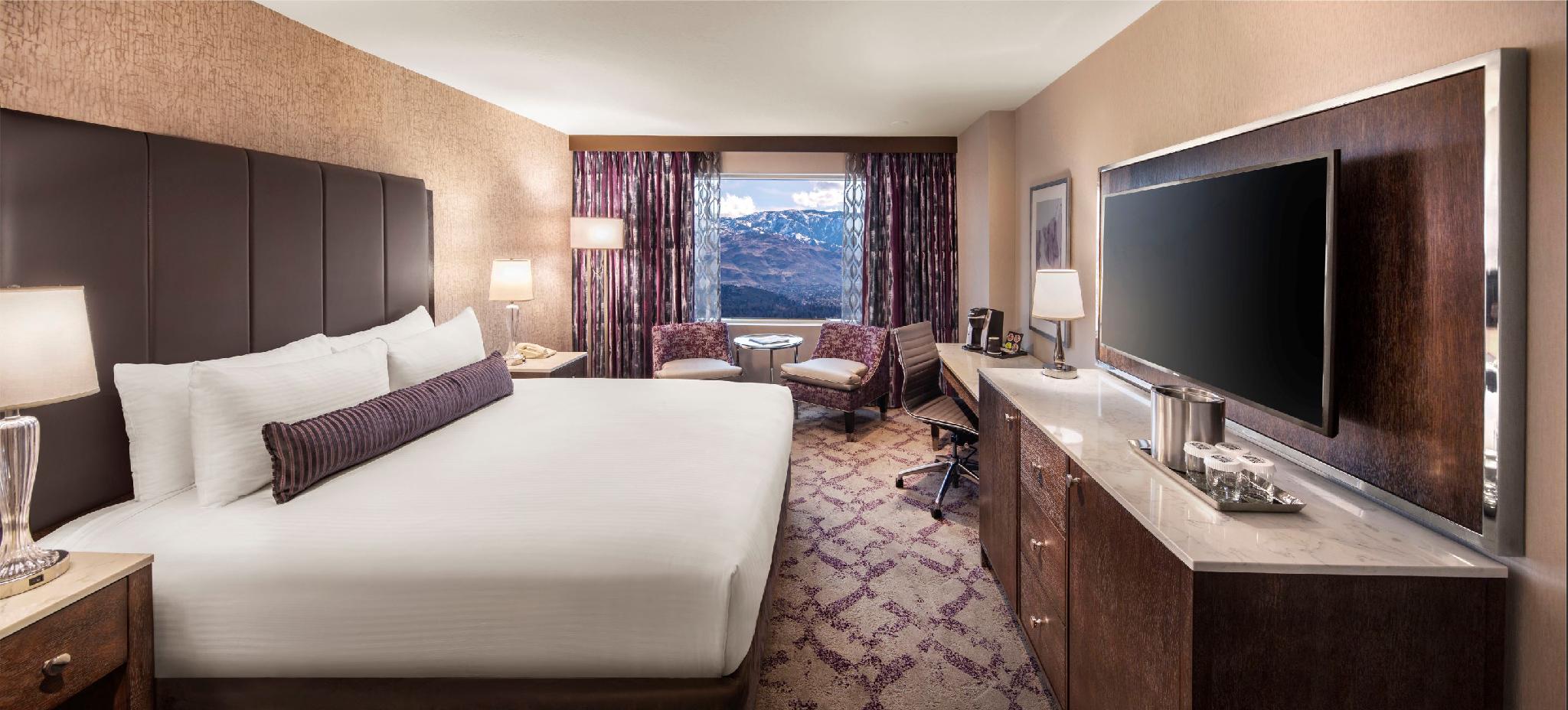 Mountain, Deluxe, King Bed