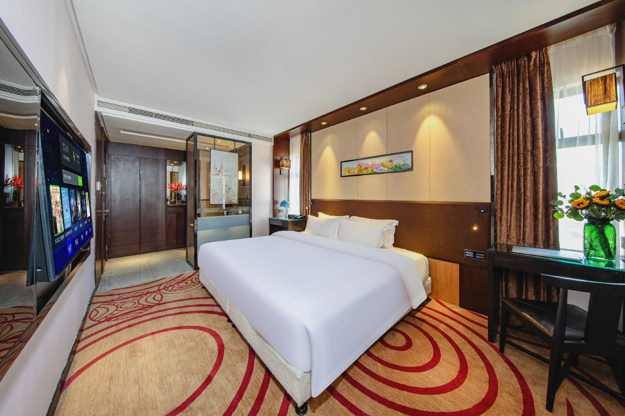 Fancy Hotel (Shenzhen North Railway Station) 10/18