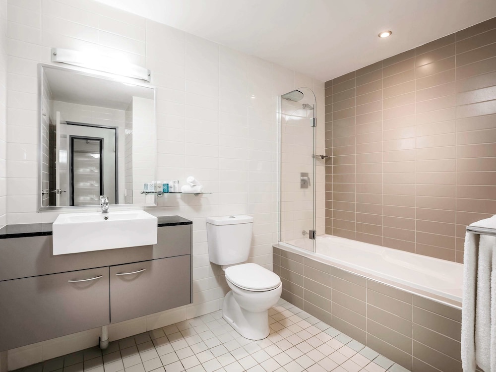 Novotel Darwin Airport 24/69