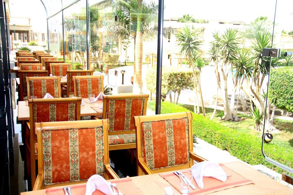 Palm Beach Resort 27/38