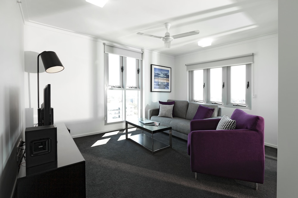 H on Mitchell Apartment Hotel 33/50