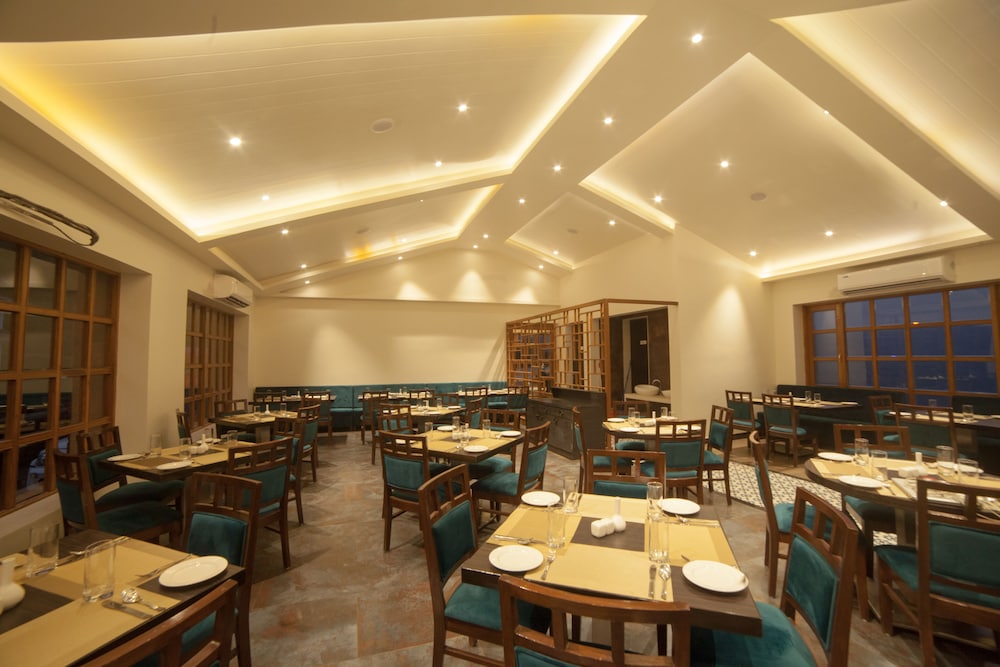Regenta Place Green Leaf Mahabaleshwar 24/37