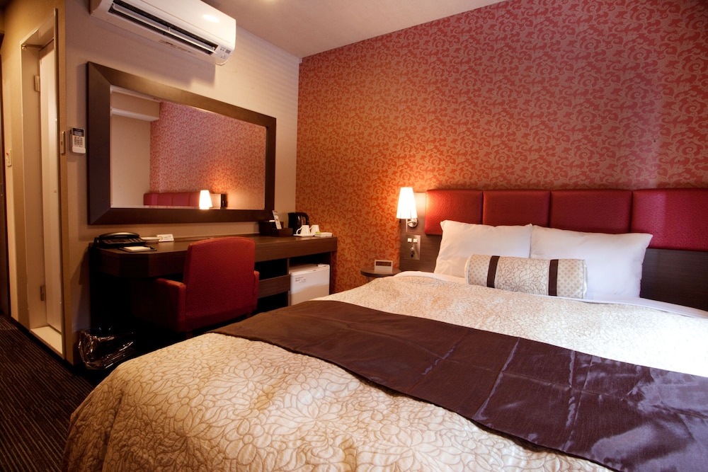 ROOM, DOUBLE BED, SMOKING