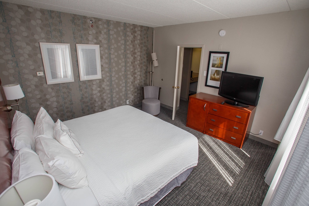 Courtyard by Marriott Atlanta Northlake 9/50