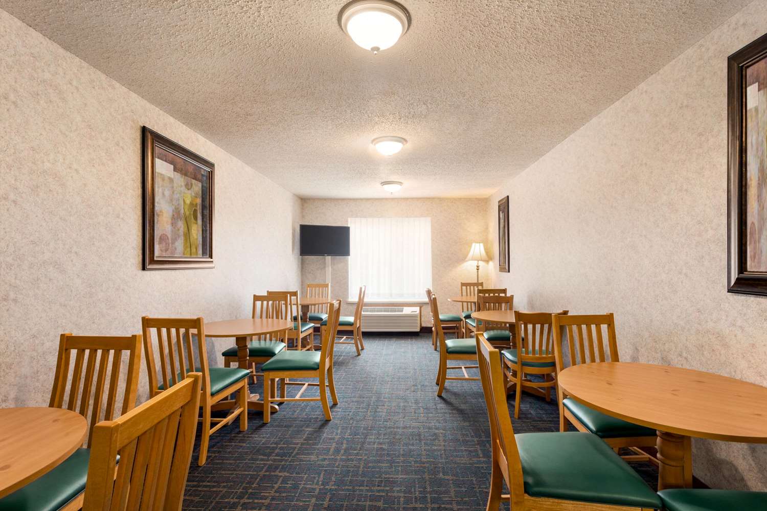 Days Inn by Wyndham Hurley 21/26