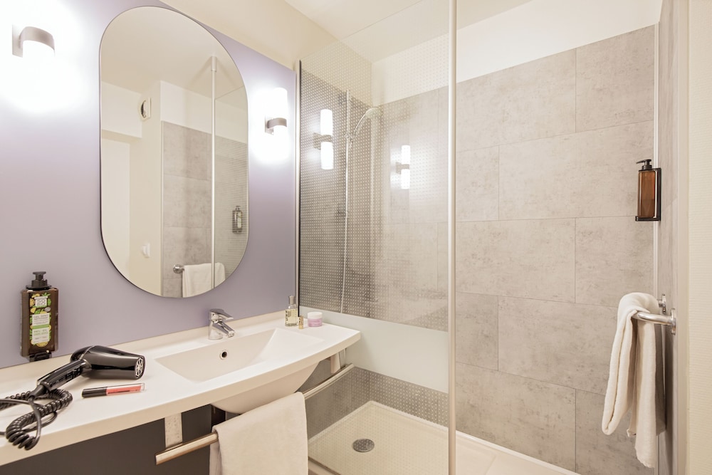 ibis Marseille Timone 71/73