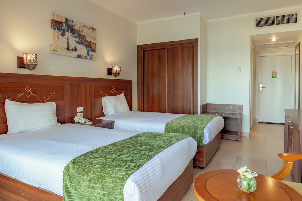 Royal Star Beach Resort 22/50