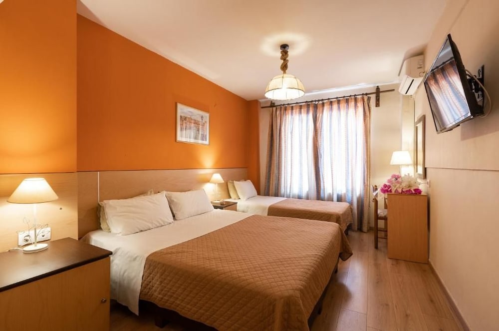 Alexandria Hotel 15/50