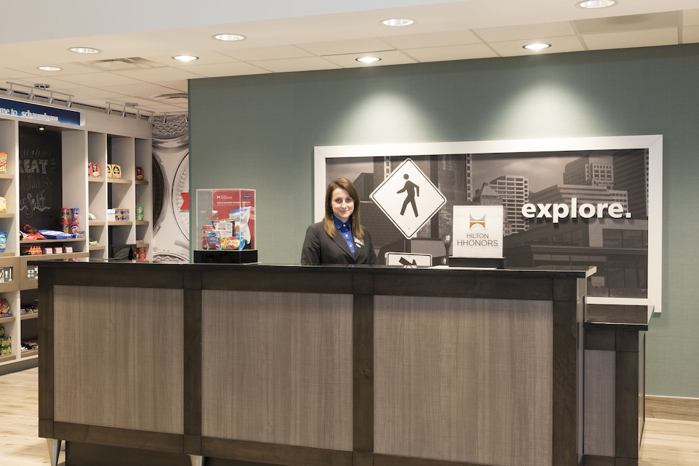 Hampton Inn Suites By Hilton Chicago Schaumburg Il 5/50