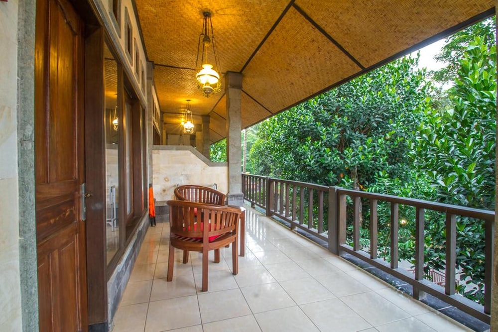 Adi Jaya Cottages 24/50