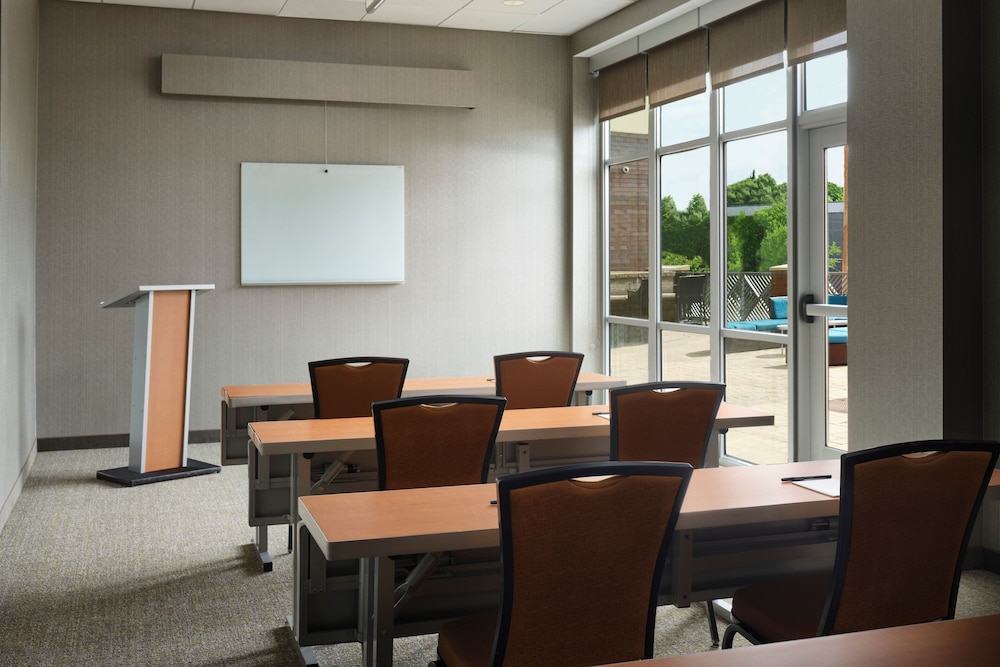 Springhill Suites By Marriott Pittsburgh Mt Lebanon 42/44