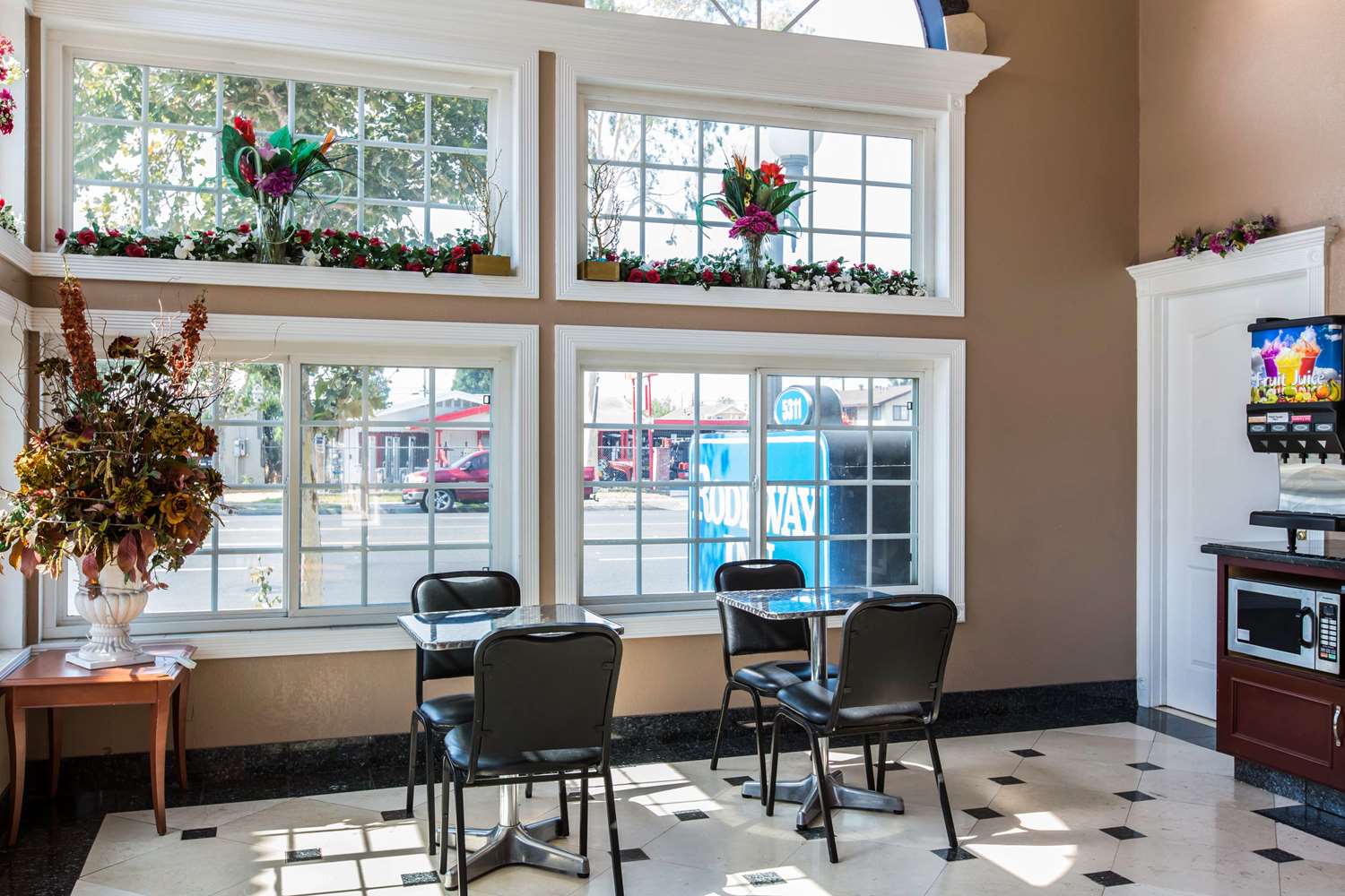 Rodeway Inn Cypress - Buena Park 26/32