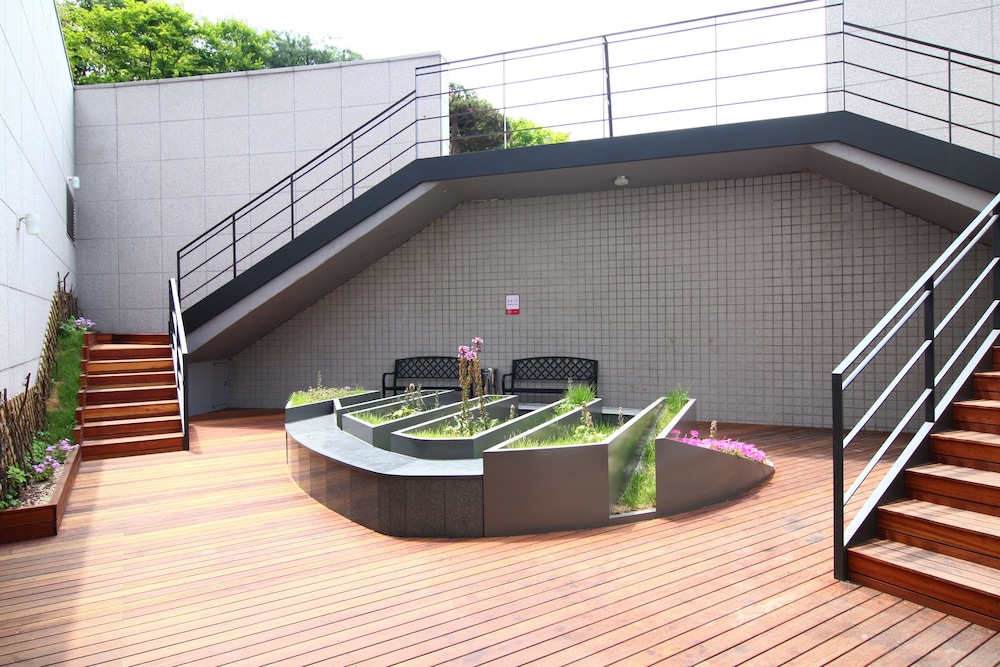 Sangsangmadang Chuncheon Stay Hotel 65/69