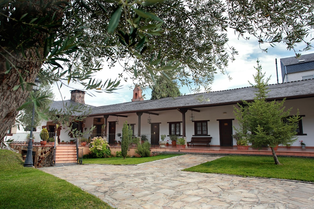 Hotel Monumento Pazo do Castro 43/50